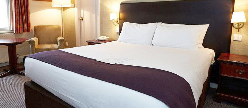 Swan Hotel By Greene King Inns อัลตัน ภายนอก รูปภาพ