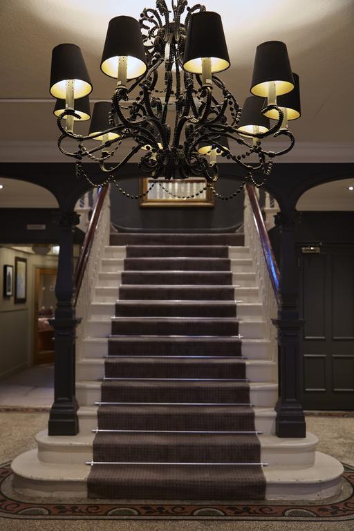 Swan Hotel By Greene King Inns อัลตัน ภายนอก รูปภาพ