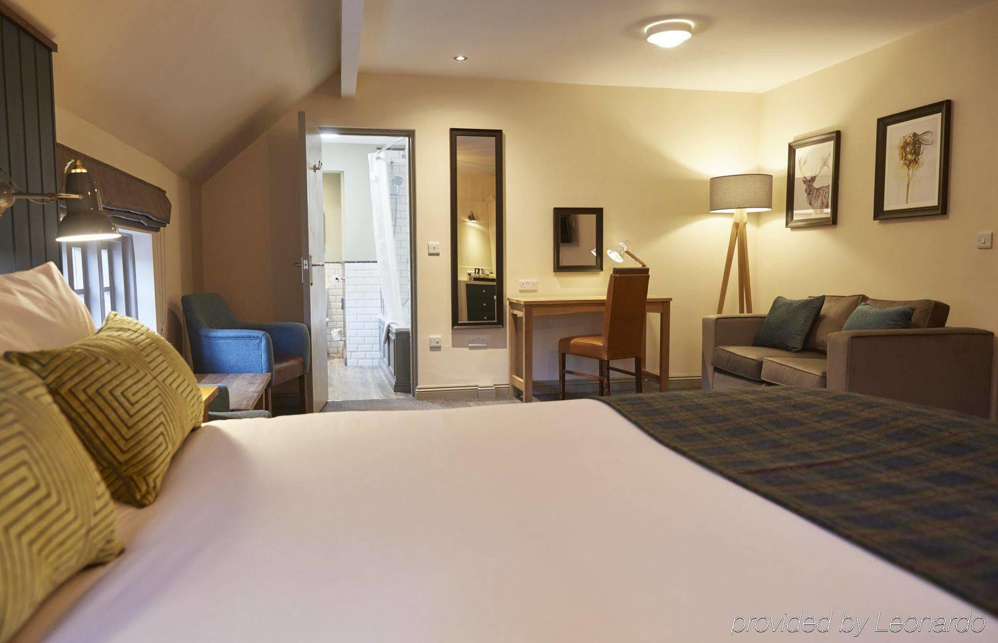 Swan Hotel By Greene King Inns อัลตัน ภายนอก รูปภาพ